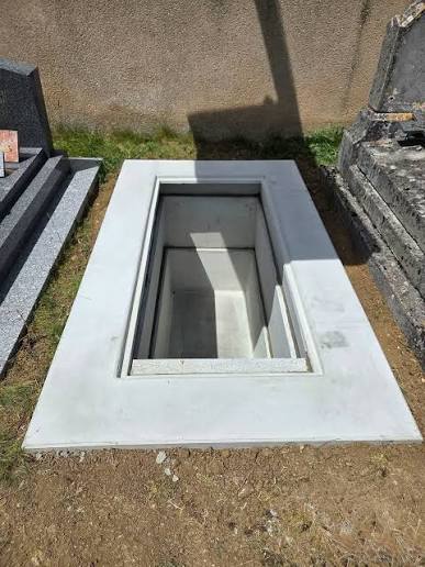 Caveau funéraire en construction